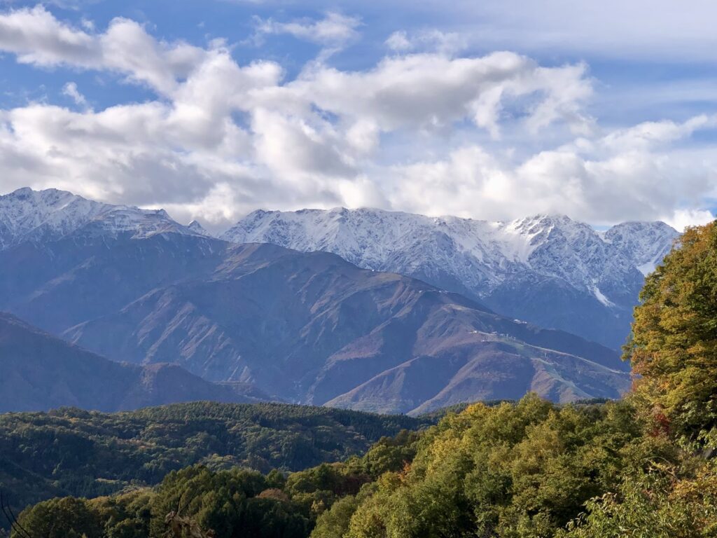 安曇野から白馬へ。北アルプスを左手に走る絶景アルプスロード
