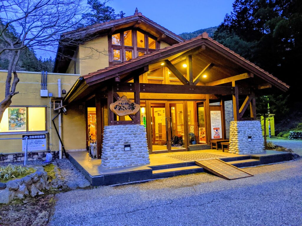 大菩薩ライン〜柳沢峠を越えて甲州ワインの里へ走る73km