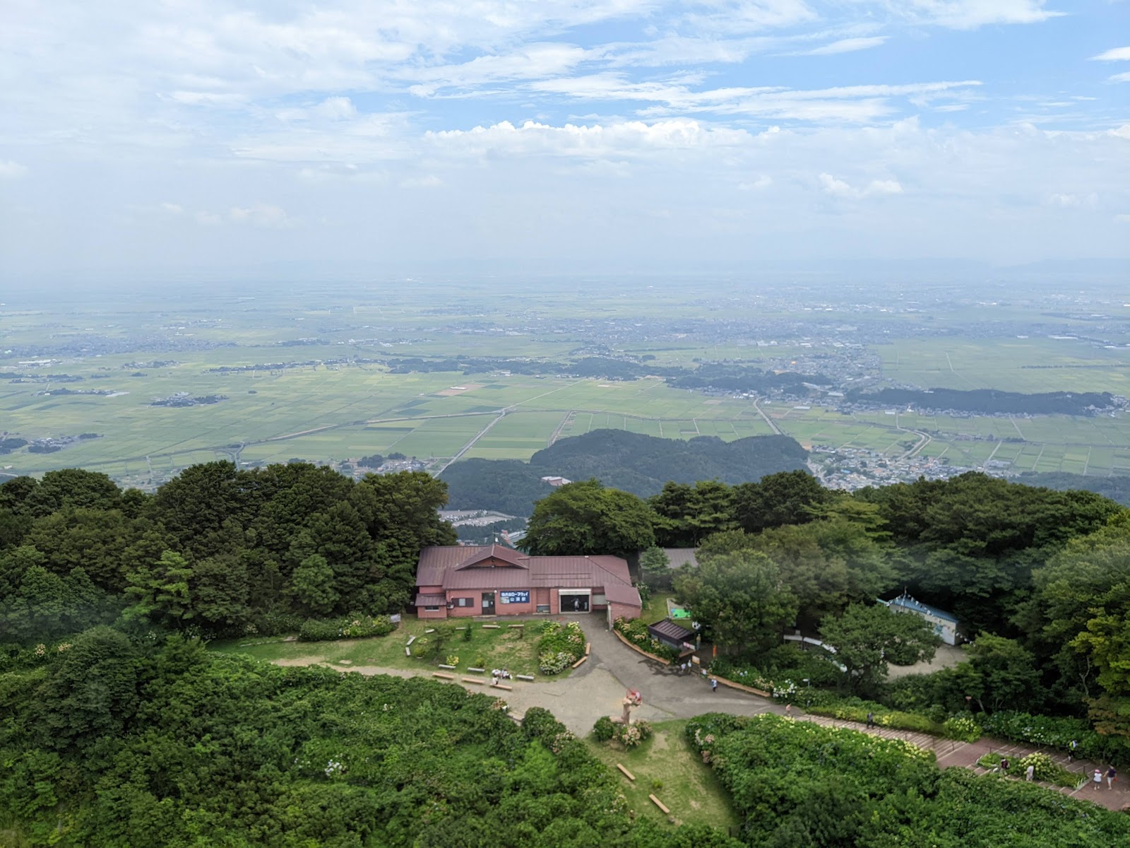 弥彦山 パノラマタワー