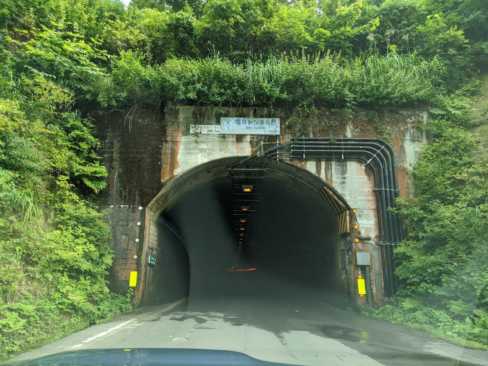越後湯沢から奥只見へ。霊峰と奇跡のトンネル道を行く山岳ドライブ