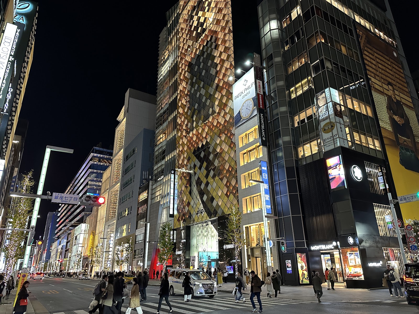 銀座中央通り
