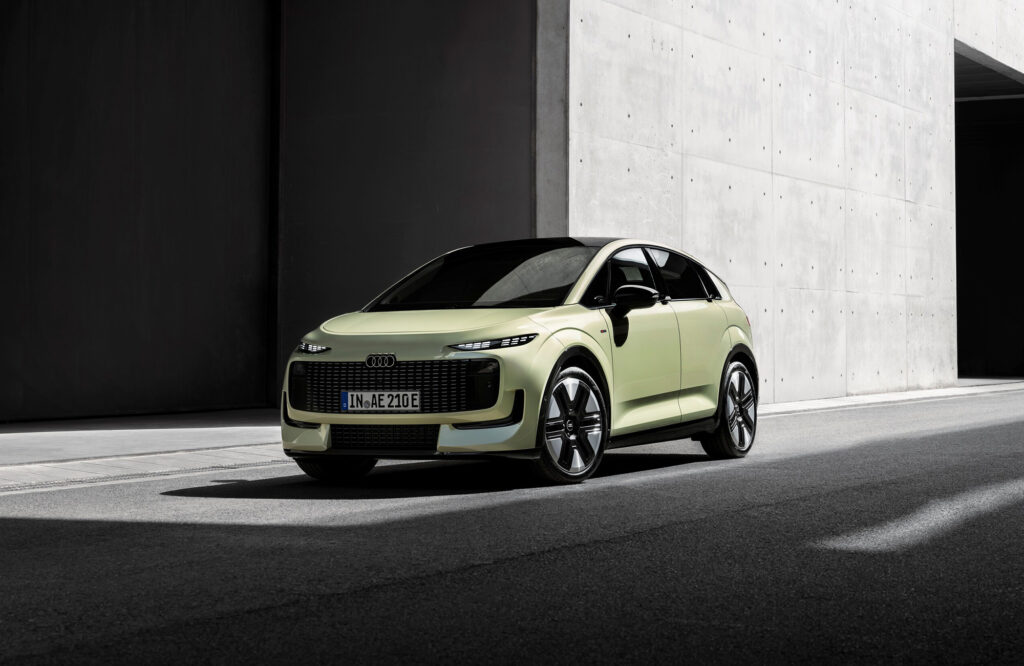 アウディ A2 e-tron 2026年正式発表｜航続646km・出力4仕様を完全解説
